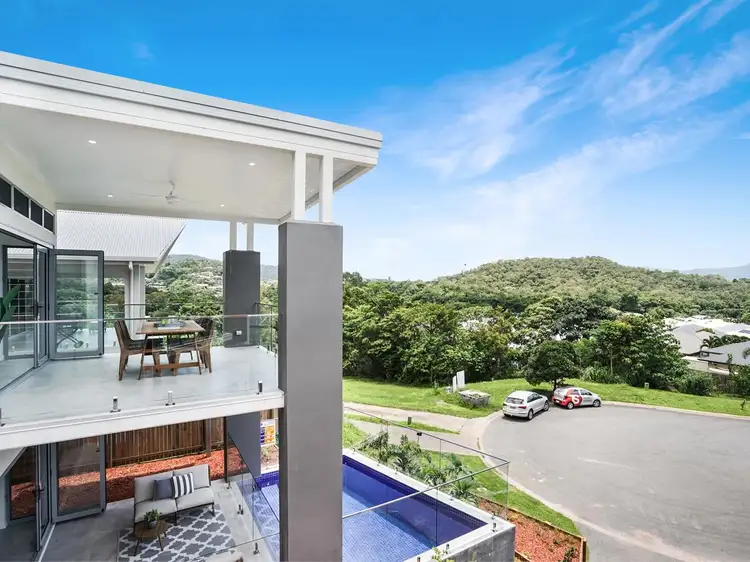 7 Tarwhine Close, Kanimbla QLD 4870