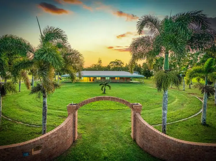 43 Etty Bay Road, Etty Bay QLD 4858
