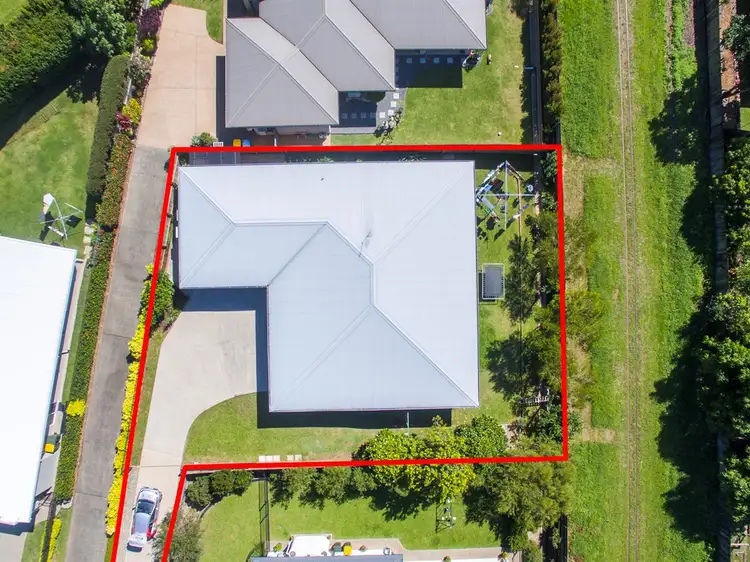 22 Parrot Close, Kanimbla QLD 4870