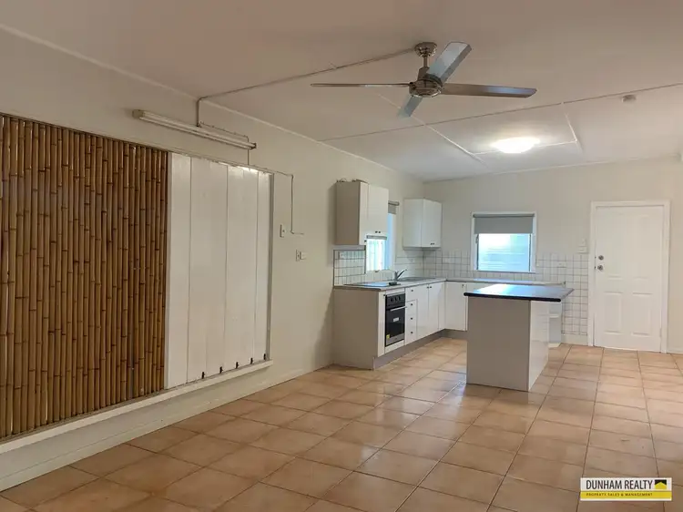 1/276 McCoombe Street, Westcourt QLD 4870