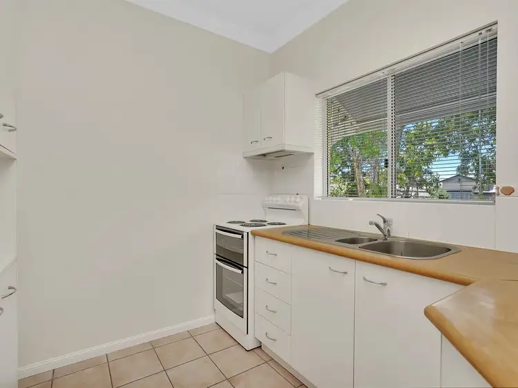 Fourth view of Homely apartment listing, 4/190 Buchan Street, Bungalow QLD 4870
