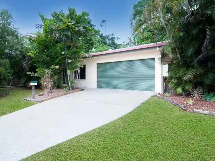 10 Hammond Court, Mooroobool QLD 4870