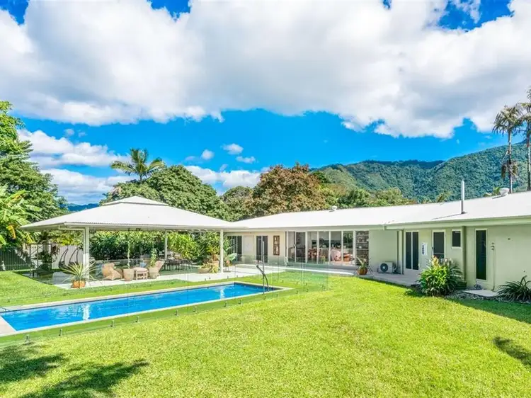 585 Redlynch Intake Rd, Redlynch QLD 4870