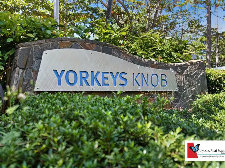 2/51 Sims Esplanade, Yorkeys Knob QLD 4878