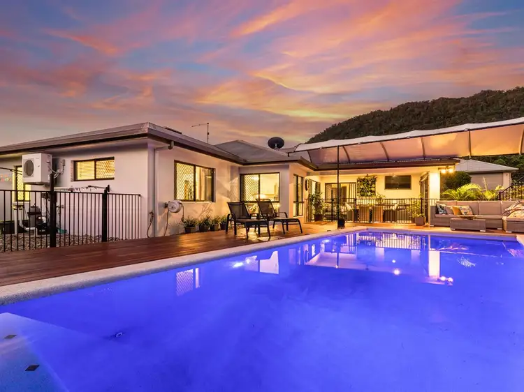 8-10 Willoughby Close, Redlynch QLD 4870