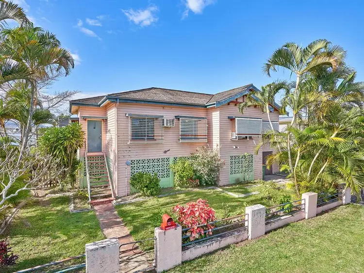11 Minnie Street, Cairns City QLD 4870