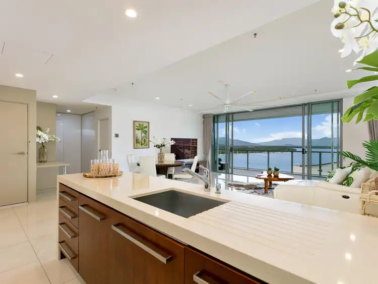 93/1 Marlin Parade, Cairns City QLD 4870