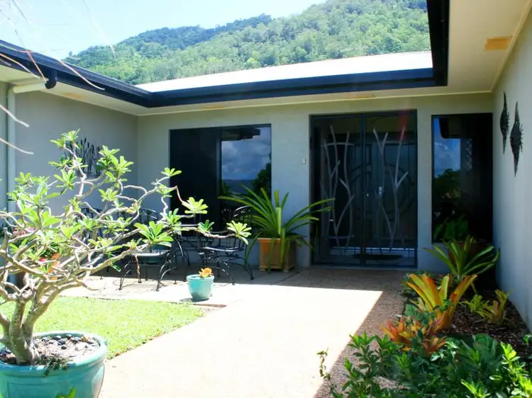 17 Morwong Close, Kanimbla QLD 4870