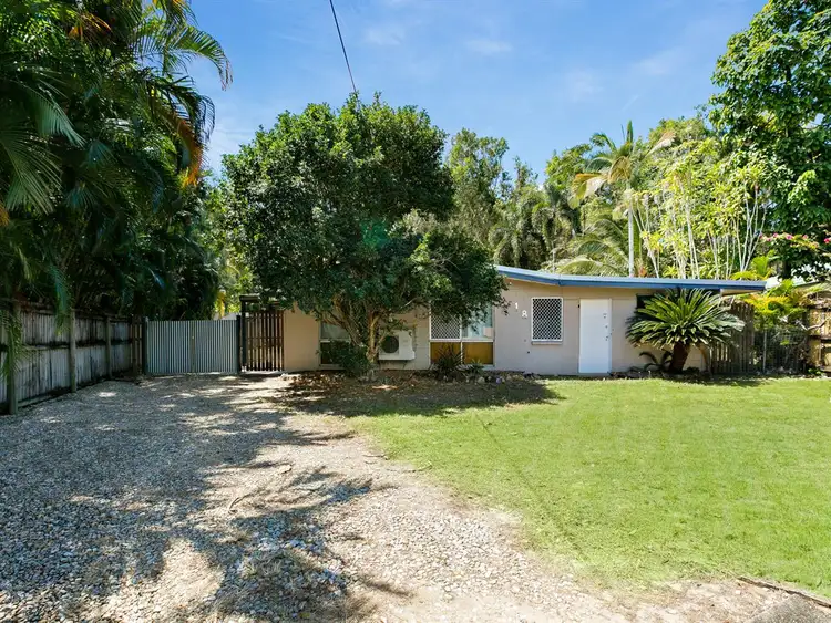 18 Moonah Street, Holloways Beach QLD 4878