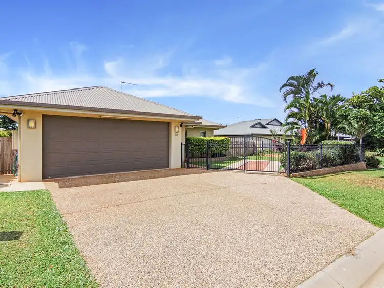 10 Craven St, Redlynch QLD 4870