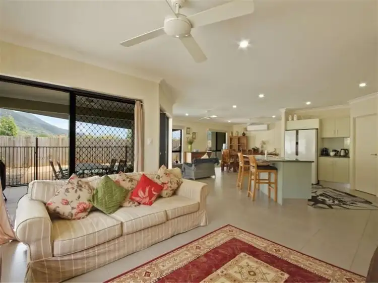 24-26 Willoughby Close, Redlynch QLD 4870