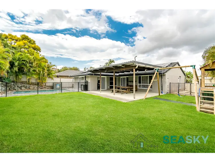 2 Corringle Close, Helensvale QLD 4212
