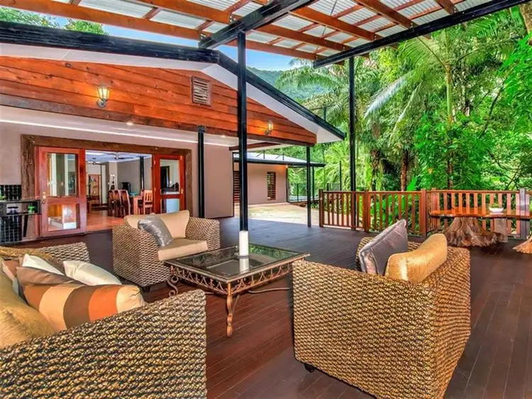 969 Redlynch Intake Road, Redlynch QLD 4870