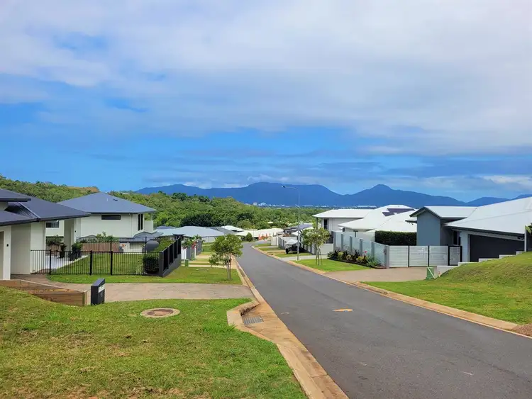 18 Luderick St, Kanimbla QLD 4870