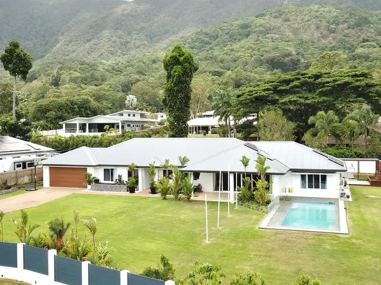 41-43 Bellmere Lane, Redlynch QLD 4870