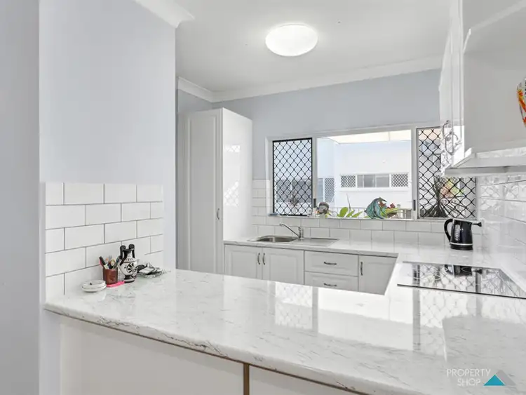 6/22 Springfield Cresent, Manoora QLD 4870