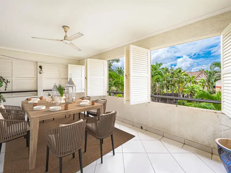 512/2 Greenslopes Street, Cairns North QLD 4870