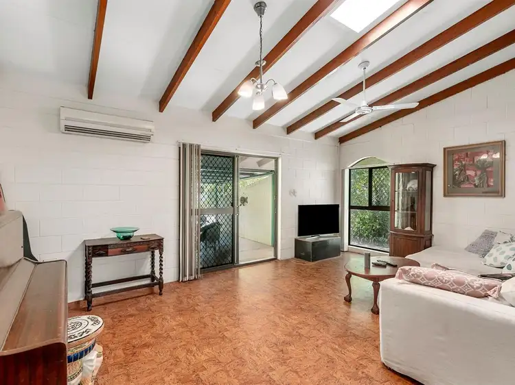 19 Carmel Close, Woree QLD 4868