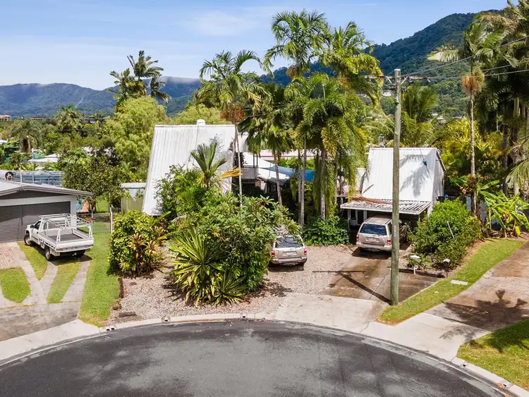 8 Wilcox Close, Manoora QLD 4870