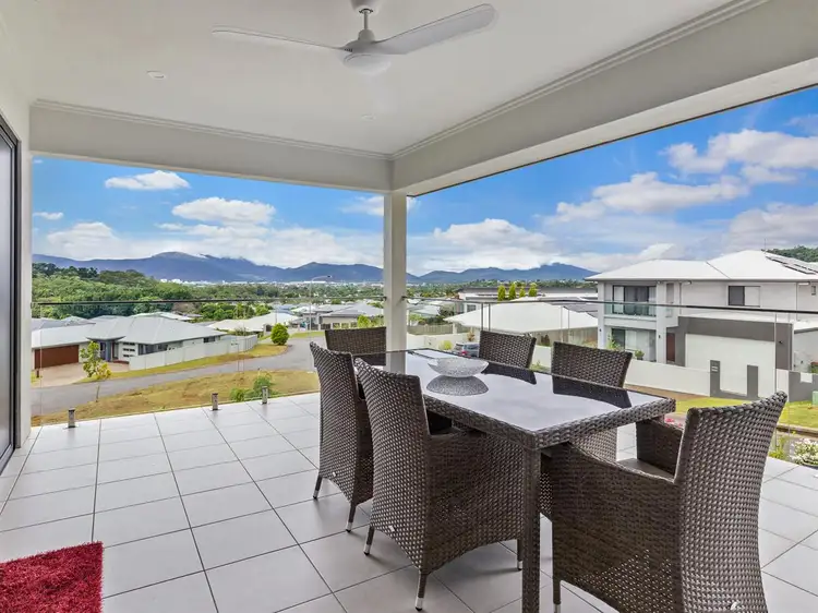 10 Luderick St, Kanimbla QLD 4870