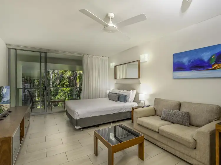 2-22 Williams Esplanade