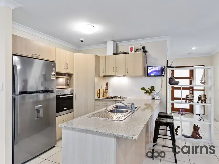 Fifth view of Homely house listing, 8 De Roma Close, Kanimbla QLD 4870