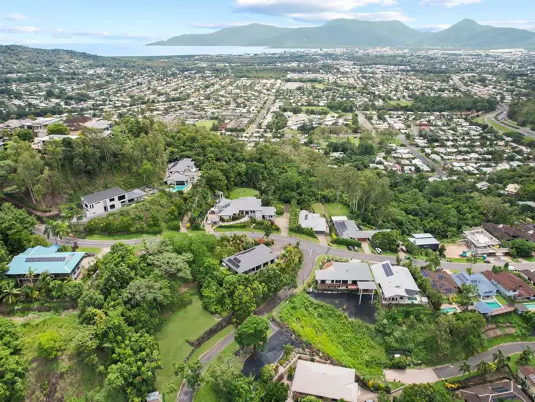 31 East Parkridge Drive, Brinsmead QLD 4870