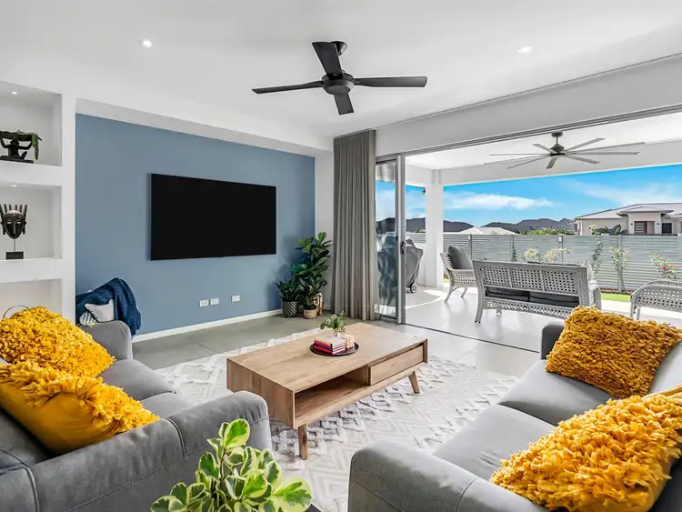 2 Bass Close, Kanimbla QLD 4870