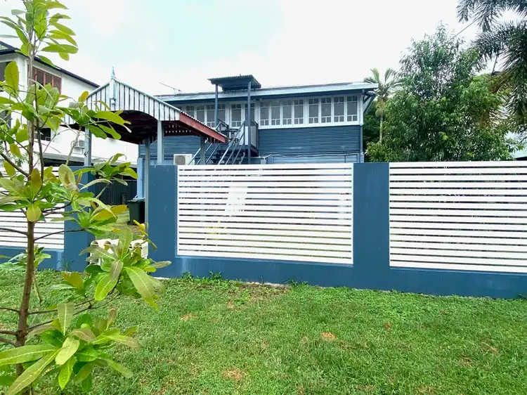 9 Pembroke St, Parramatta Park QLD 4870