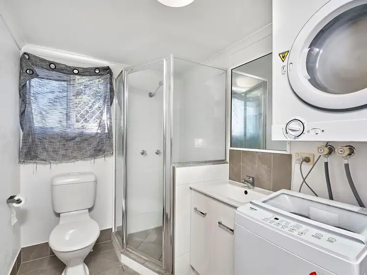Sixth view of Homely unit listing, 2/21 Moody Street, Manunda QLD 4870