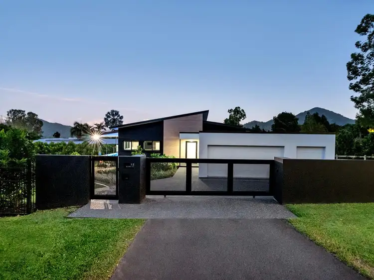 1-3 Bellmere Lane, Redlynch QLD 4870