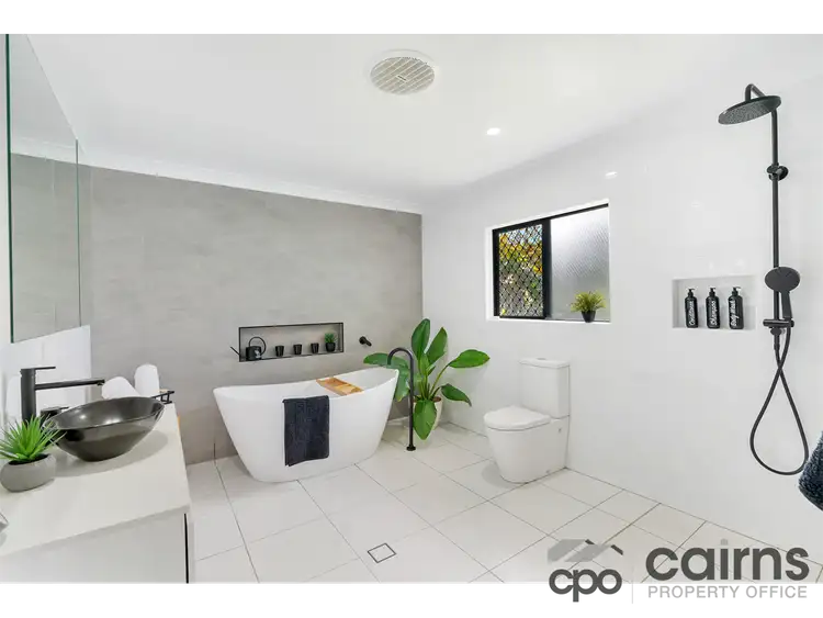 14 Lynette St, Woree QLD 4868