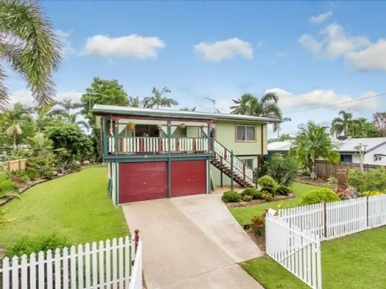 18 Kavieng Street, Trinity Beach QLD 4879