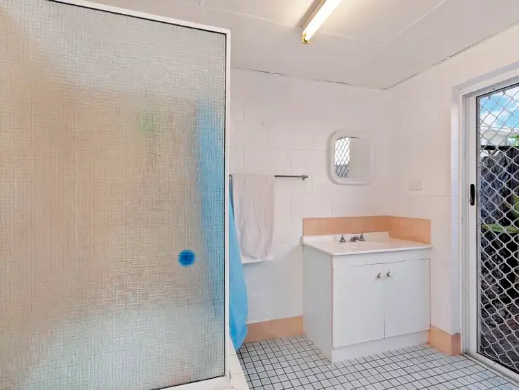 Sixth view of Homely unit listing, 2/527 Varley Street, Yorkeys Knob QLD 4878