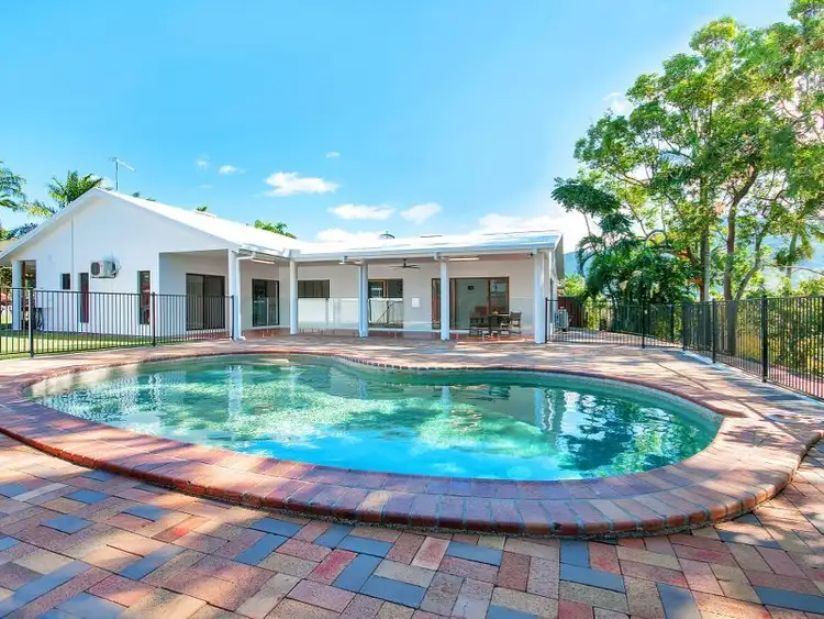 16 Travolta Close, White Rock QLD 4868