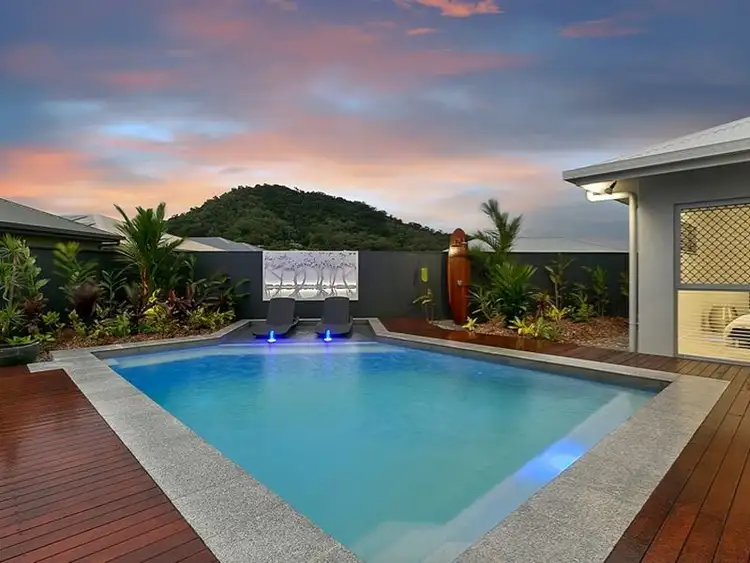 25 Quarterdeck Street, Trinity Beach QLD 4879