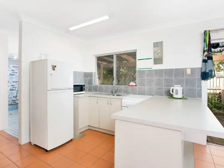 Third view of Homely unit listing, 10/98 Pease St, Manoora QLD 4870