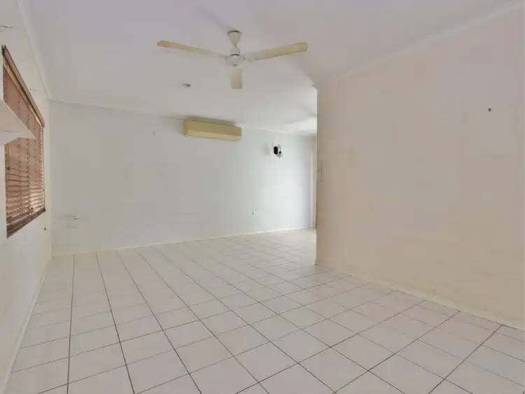 Seventh view of Homely house listing, 4 Queenscliff Close, Kewarra Beach QLD 4879