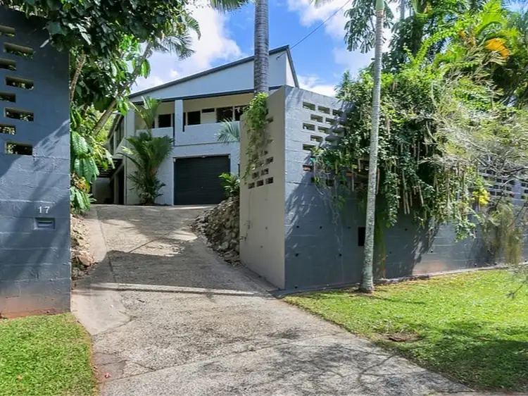 17 Gavin Street, Smithfield QLD 4878