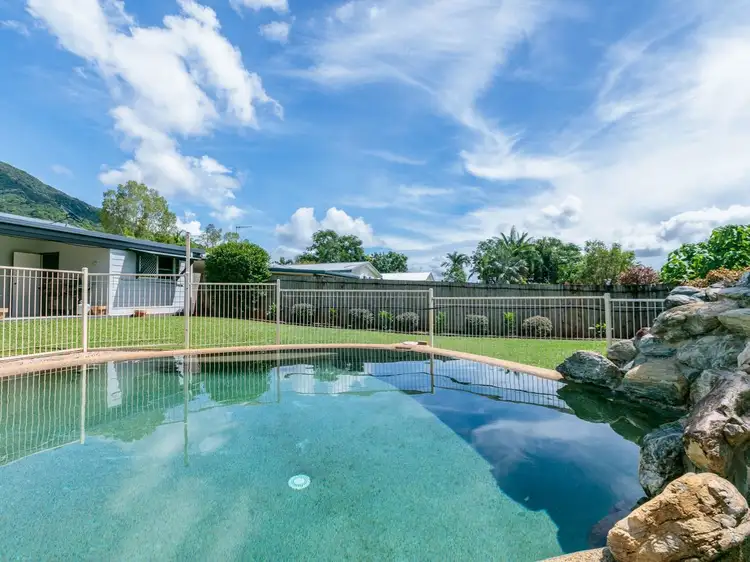 8 Kamala St, Redlynch QLD 4870