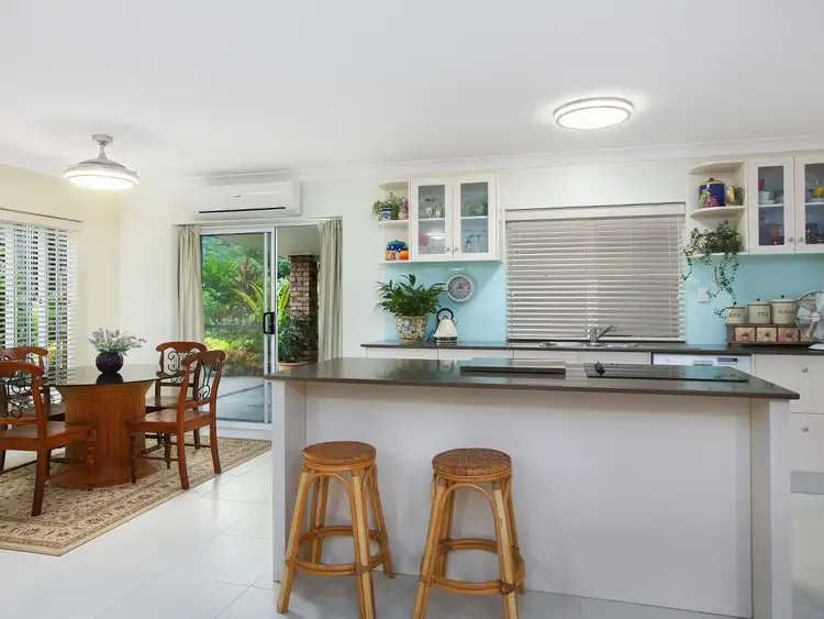 18 Iona Close, Edge Hill QLD 4870