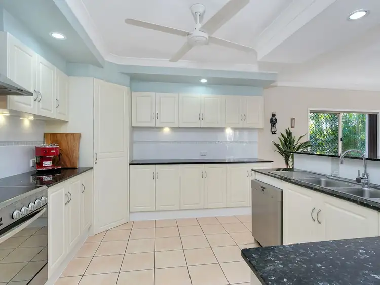 Fifth view of Homely house listing, 2 Whitehaven Court, Clifton Beach QLD 4879