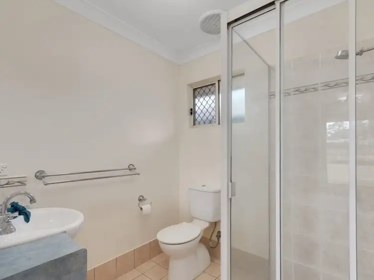 Seventh view of Homely house listing, 10 RENTON CLOSE, Edmonton QLD 4869