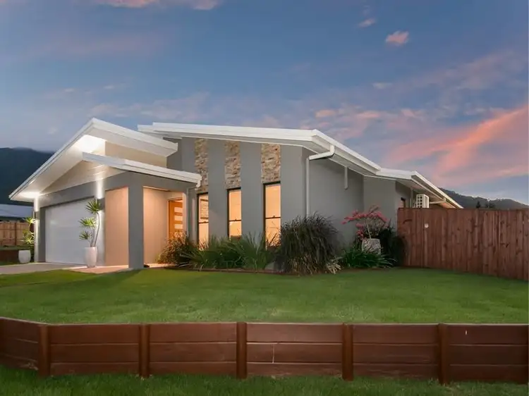 11 Frank St, Redlynch QLD 4870