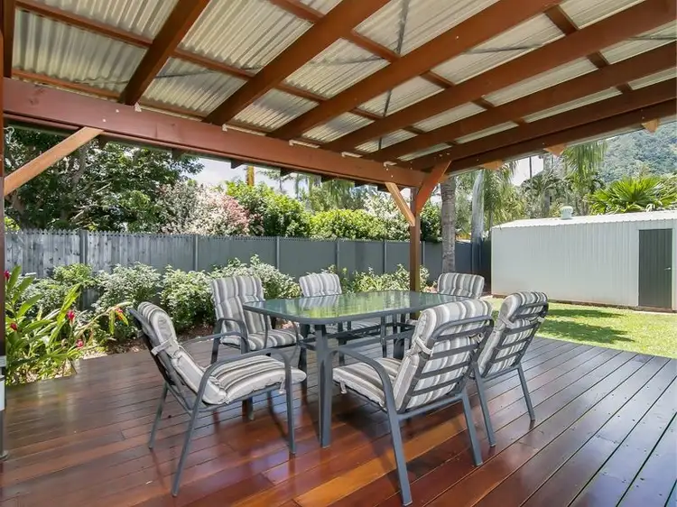 12 Rosewood Close, Redlynch QLD 4870