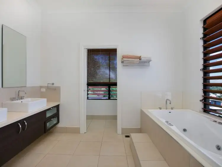 Fifth view of Homely house listing, 9 Hussar Close, Kanimbla QLD 4870