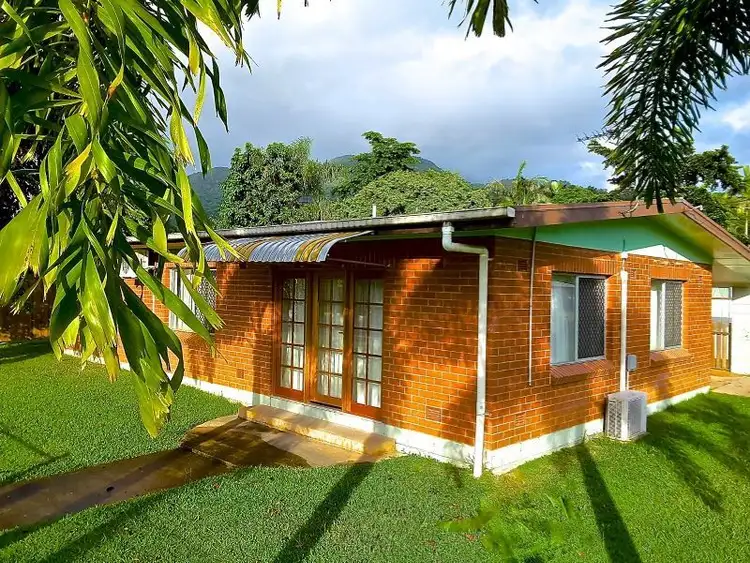 95-97 Enmore Street, Manoora QLD 4870