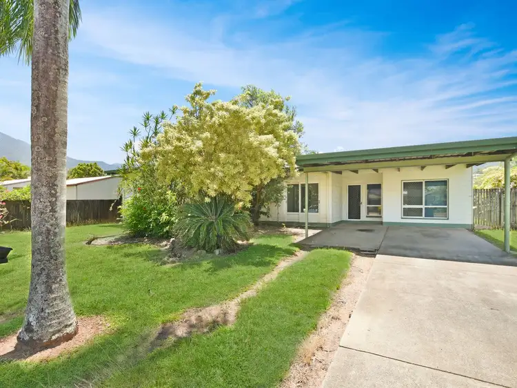 24 Blackbird Close, Bentley Park QLD 4869