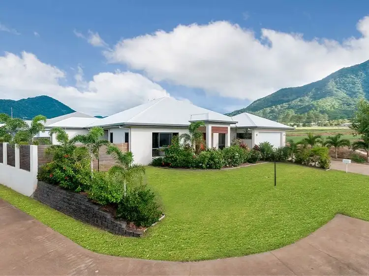 106 Springbrook Ave, Redlynch QLD 4870