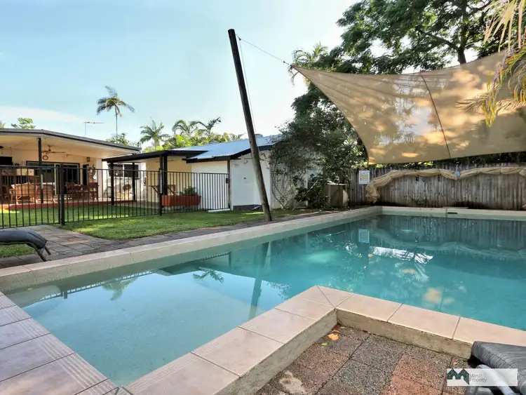 43 Saw Street, Machans Beach QLD 4878